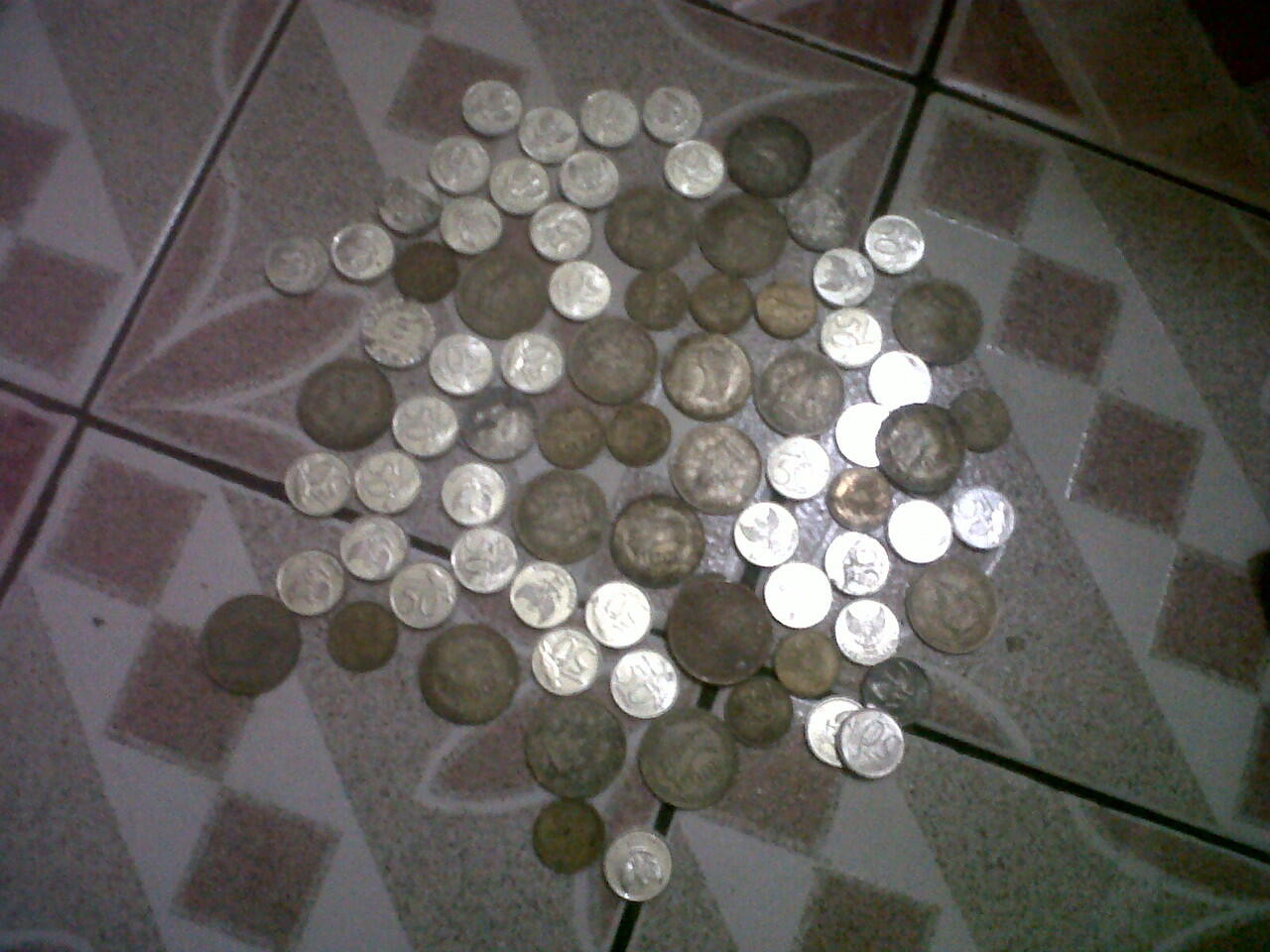 uang antik Rp.650.000 (nego)
