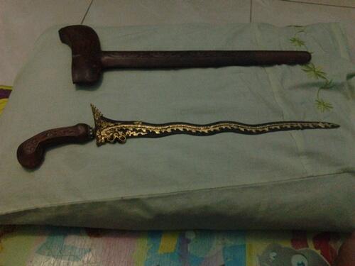 Lelang Sepasang Keris bertuah Murah... Berkhasiat