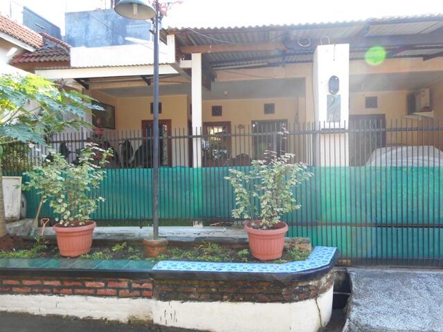 RUMAH DI PONDOK CABE