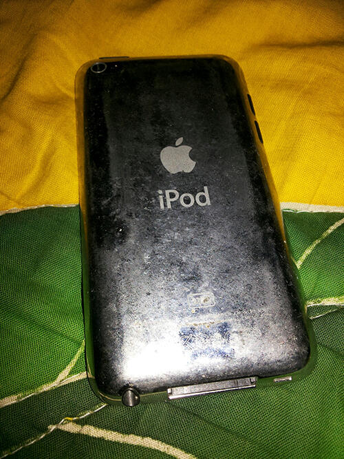 jual IPOD TOUCH 4 secon BOGOR