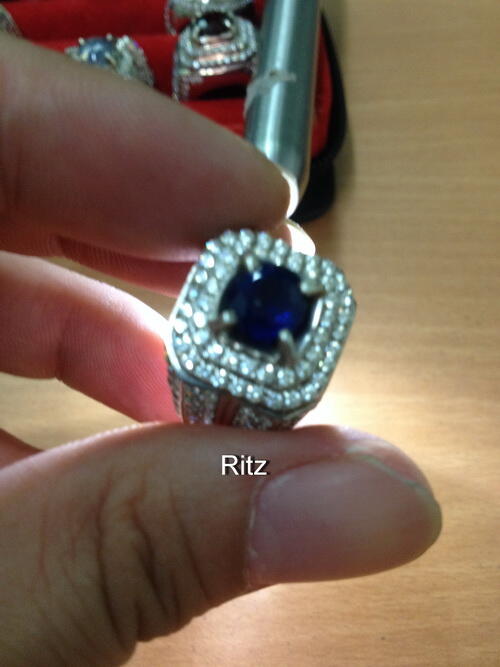 ROYAL BLUE SAPPHIRE (Similiar KHASMIRE)