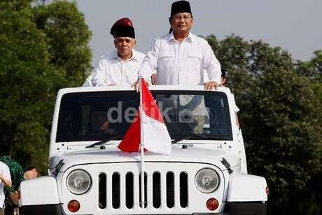 Prabowo, Mobil Jeep dan Upacara Agustusan 