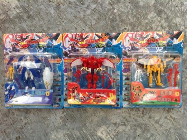Jual robot berubah wujud murah 75,000 saja dapat tiga