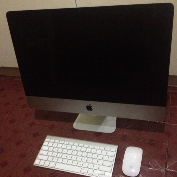 TERBATAS .. APPLE IMAC 21.5" CORE I3 3.3GHZ HDD 1TB RAM 4GB KEYBOARD MOUSE WIRELESS
