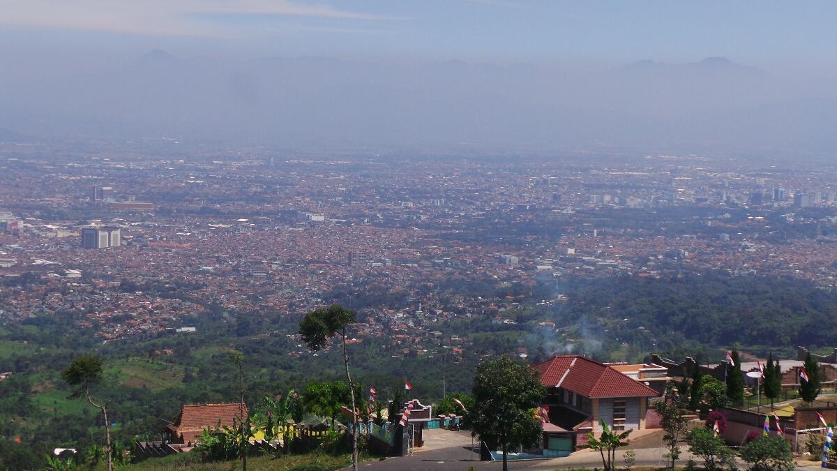 Keindahan Bukit Moko, Puncak Tertinggi Kota Bandung