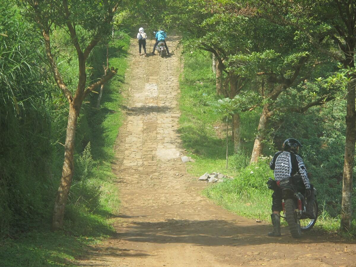 Keindahan Bukit Moko, Puncak Tertinggi Kota Bandung