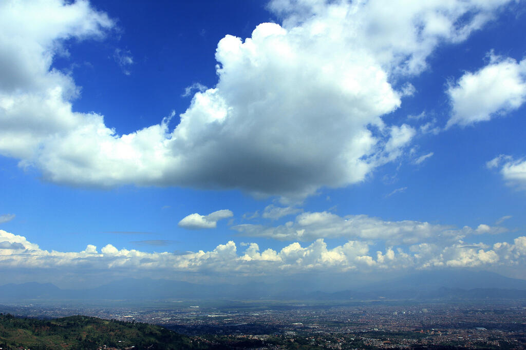 Keindahan Bukit Moko, Puncak Tertinggi Kota Bandung