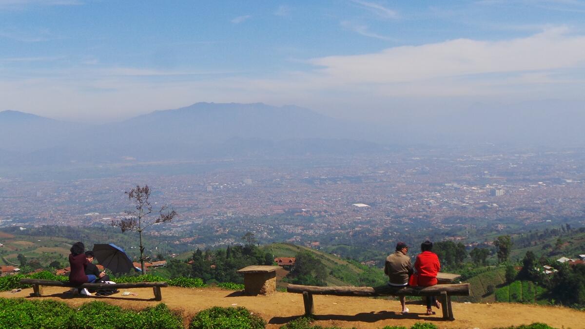 Keindahan Bukit Moko, Puncak Tertinggi Kota Bandung