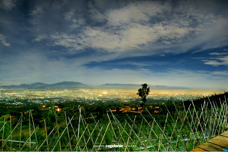 Keindahan Bukit Moko, Puncak Tertinggi Kota Bandung