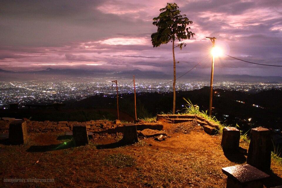 Keindahan Bukit Moko, Puncak Tertinggi Kota Bandung
