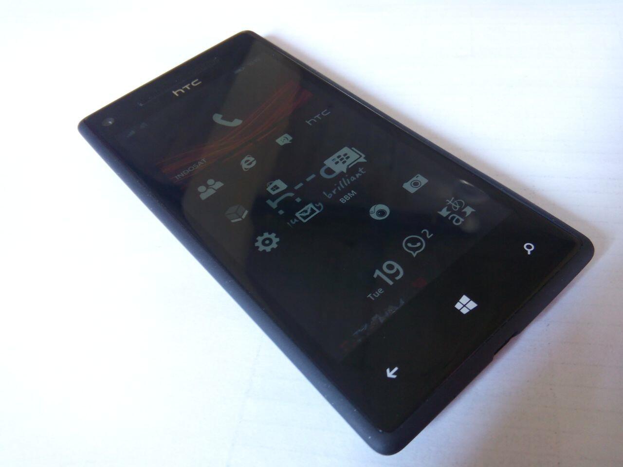 HTC 8x Windows 8.1 BBM Ready Semarang (pesaing Lumia 920)