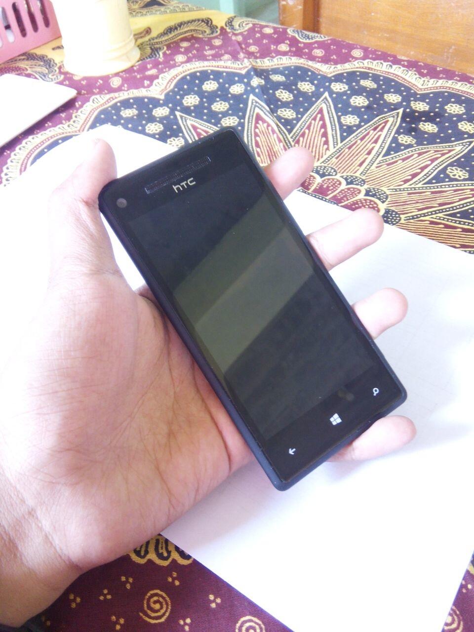 HTC 8x Windows 8.1 BBM Ready Semarang (pesaing Lumia 920)