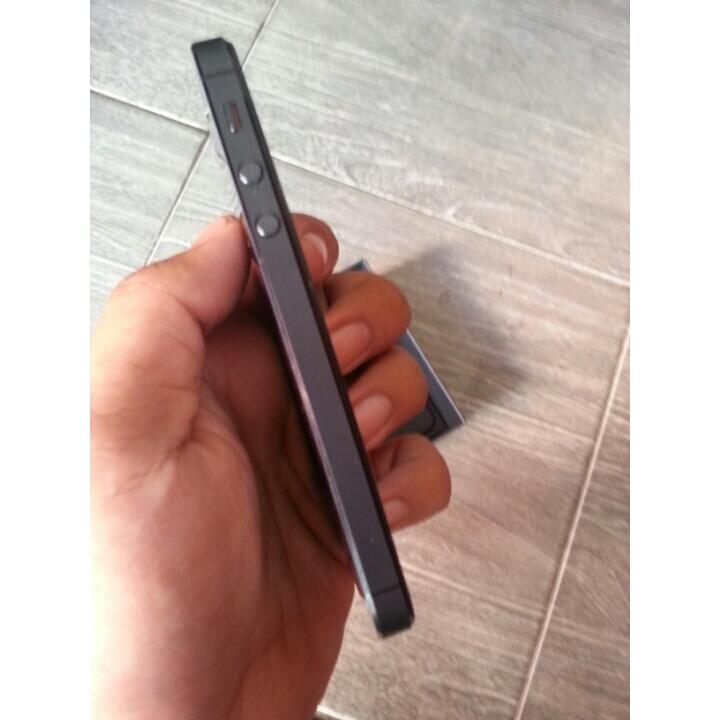 iphone 5 64gb FU black muraaah gresik surabaya