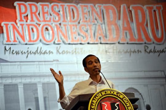 Gatot Pujo Nugroho Raih Penghargaan Tokoh Pemerintahan Terbaik 2014 !!!