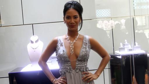 Tara Basro ( gebetan Ariel Peterpan ehh Noah )