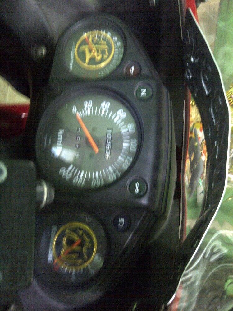 DIJUAL-KAWASAKI NINJA 250 TAHUN 2010