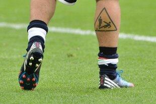 enam pesepakbola dengan tato terunik