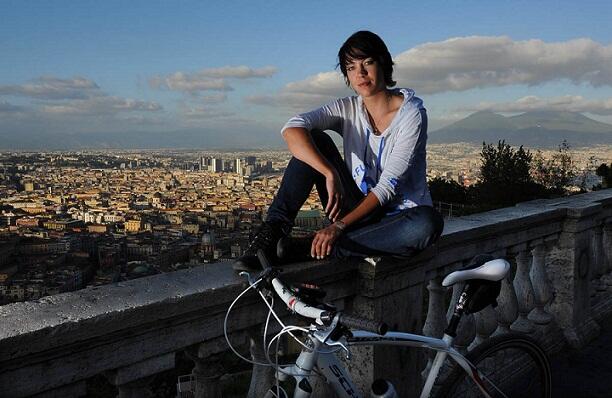 Wanita Pertama yang Bersepeda Keliling Dunia dalam 152 Hari