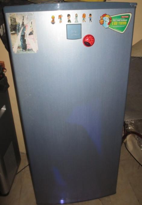 KULKAS POLYTRON 1 pintu