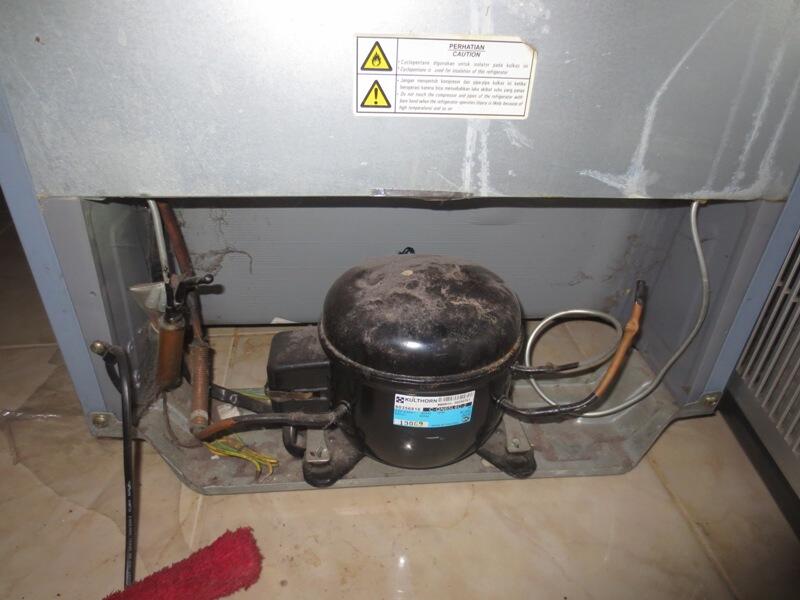 KULKAS POLYTRON 1 pintu