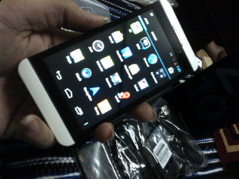 REPLIKA BLACKBERRY Z10 ANDROID JBEAN OS10 Body Fungsi 100% Sama 3G Cam 12MP+ 2MP