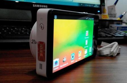 Samsung Galaxy Camera GC 100 (White)