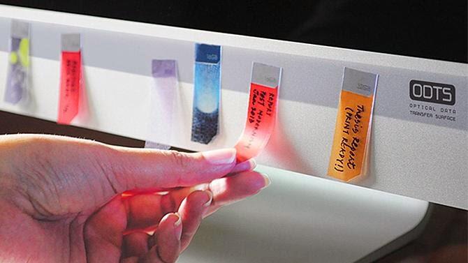 Flash Disk Setipis Kertas