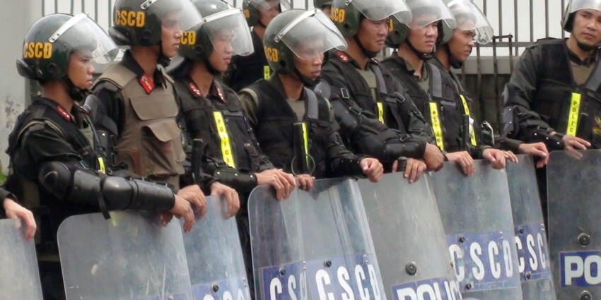 Foto-foto Kerusuhan Paling Menakutkan diluar Negeri !!