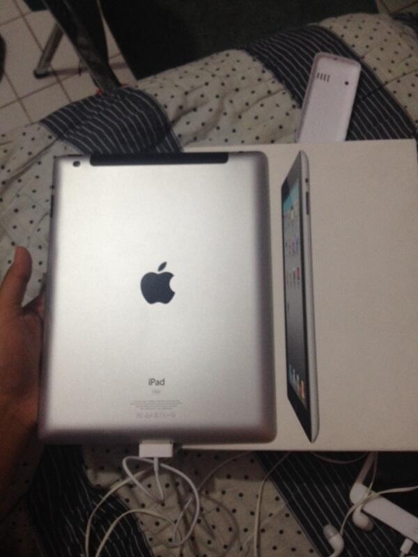 Jual ipad 2 fullset 64gb wifi + 3G murah