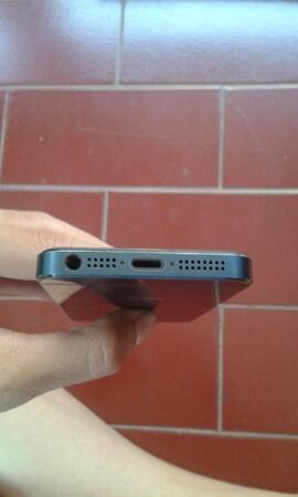 iPhone 5 Black 16GB, Bekas Cewe, Bonus Banyak!!