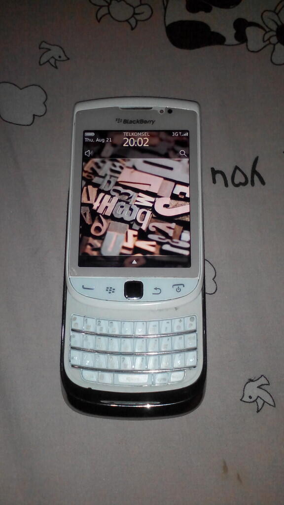 Jual BB torch 9800 Apa adanya