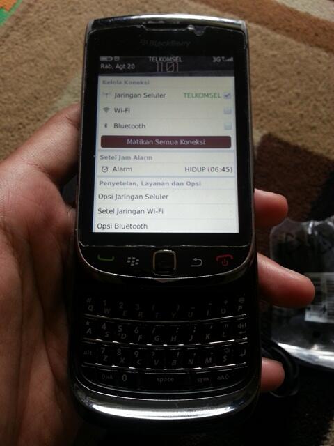 Blackberry Torch 1 9800 BANDUNG