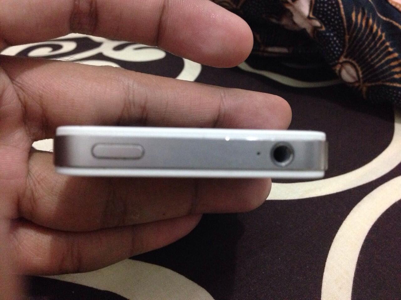 Iphone 4 verizon 8gb white