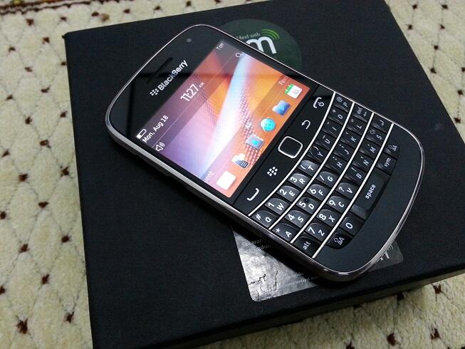 blackberry 9900 dakota SUPER MINT GARANSI TAM PANJANG