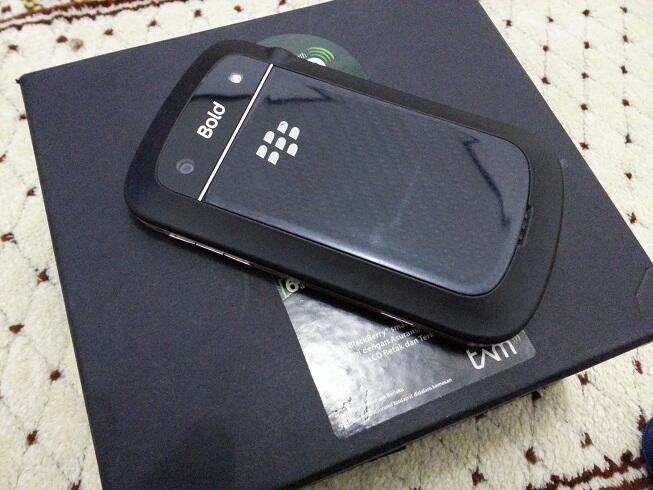 blackberry 9900 dakota SUPER MINT GARANSI TAM PANJANG