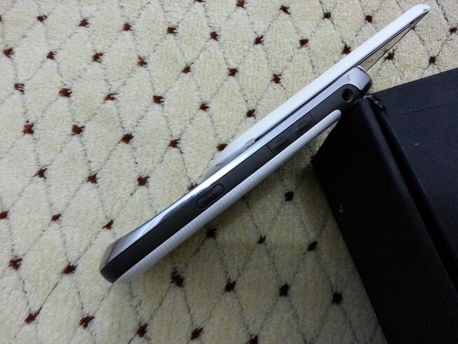 blackberry torch 1 9800 CTN MINT CONDITION