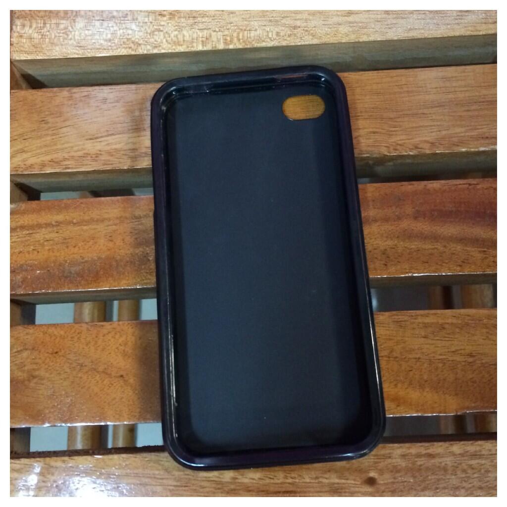Jual iPhone 4 8 Giga White Mulus perfect masih garansi resmi SES bandung