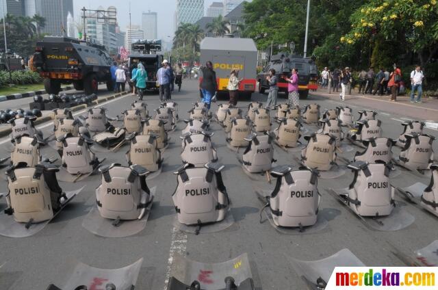 SHARE FOTO PUTUSAN MK DAN KONDISI JAKARTA DISINI GAN