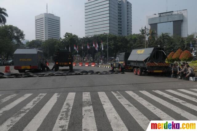 SHARE FOTO PUTUSAN MK DAN KONDISI JAKARTA DISINI GAN