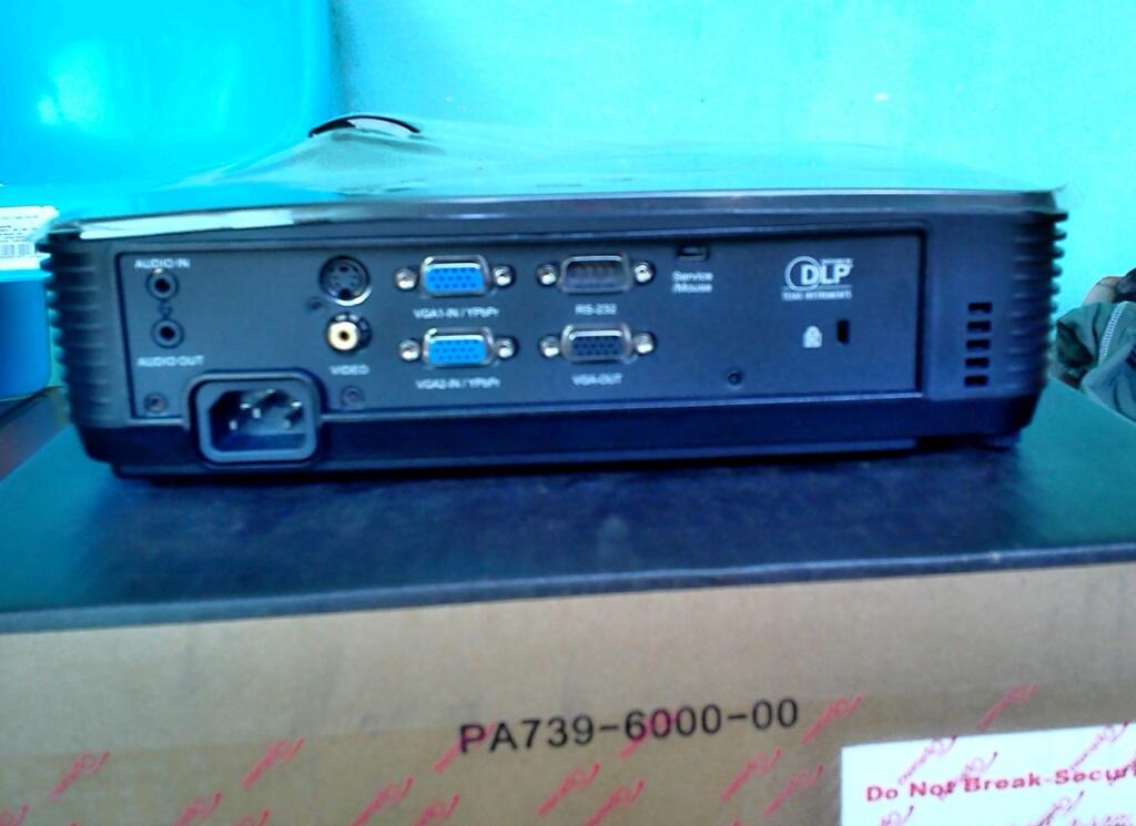 jual Projector OPTOMA ES550 infocus