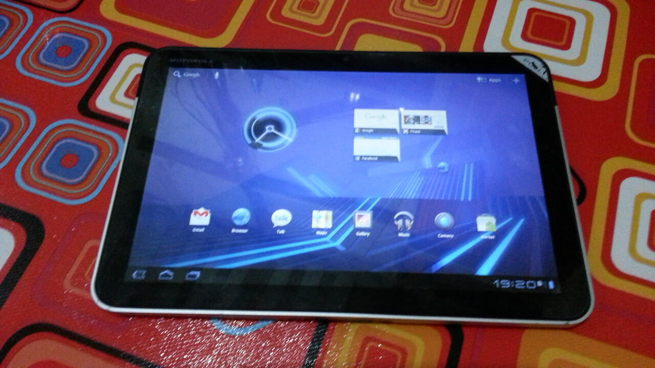 motorola xoom mz601 32gb 3G mulus gans, jual cepat!!!