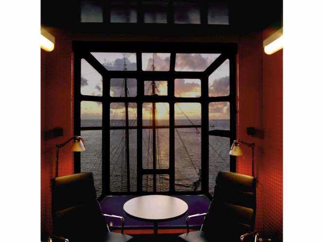 Menginap di Hotel Derek, Amsterdam