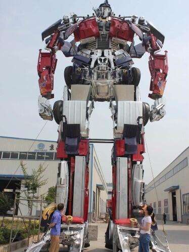 Bengkel Robot Raksasa Di Cina, Masuk Gan!