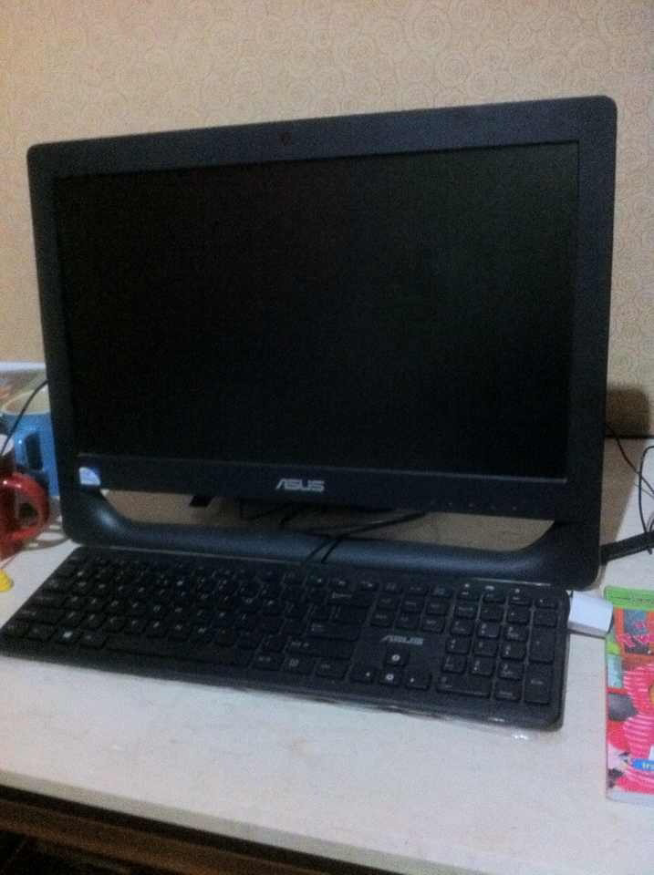 ASUS PC ALL IN ONE 2013