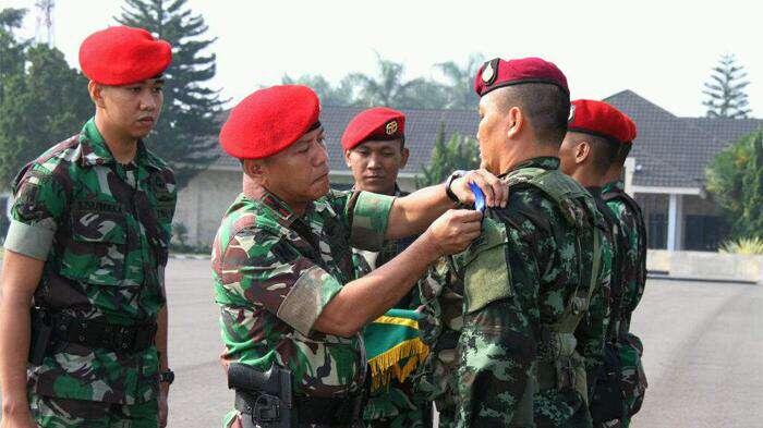 kopassus latihan dengan Royal Thai Army Special Forces 