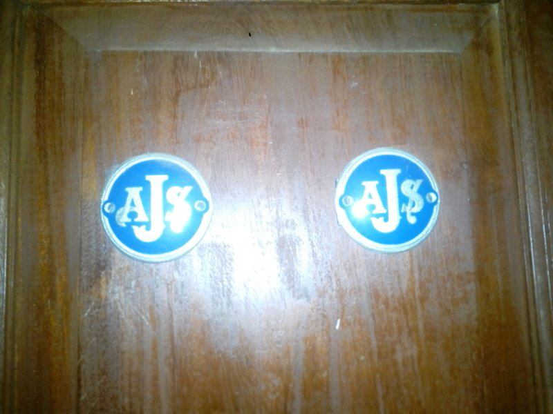 emblem tangki ajs tahun 1961