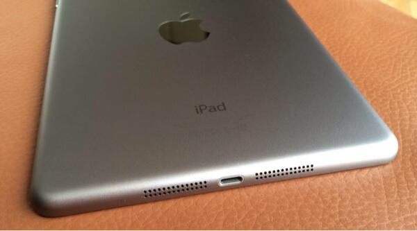 iPad mini 2 retina display space grey 64GB wifi only
