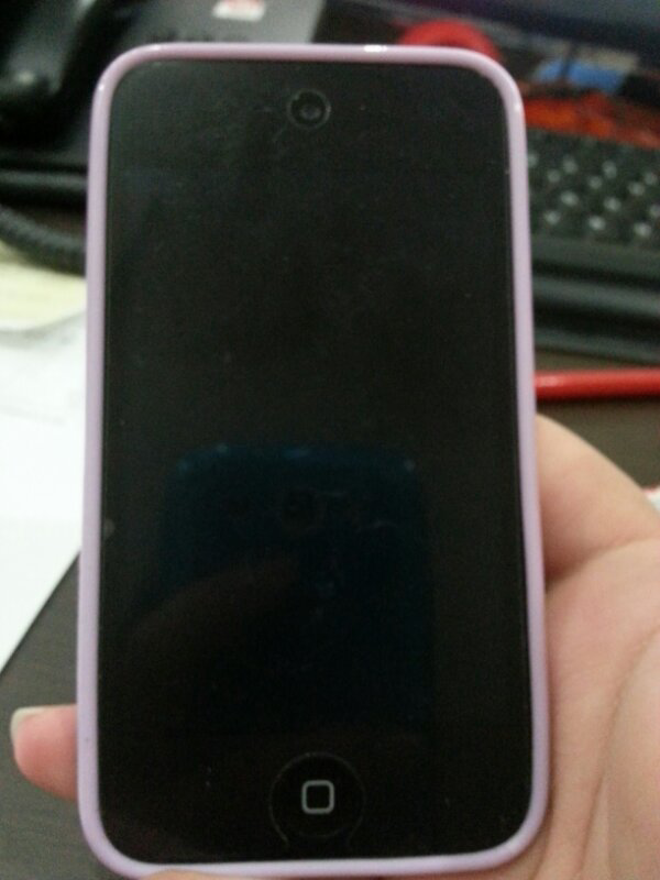 JUAL CEPAT IPOD TOUCH GEN4 32GB BLACK