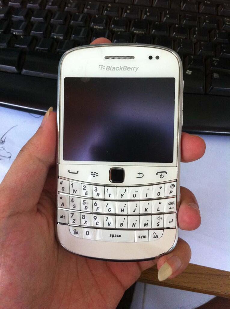 JUAL > SAMSUNG GALTAB2 7inch P3110 8GB WIFI ONLY & BB DAKOTA WHITE