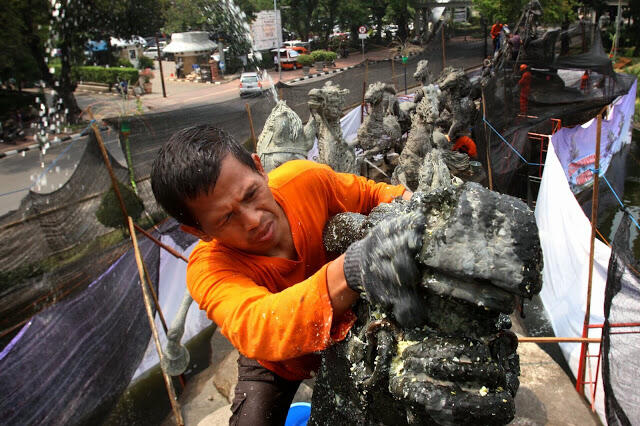 Pendukung Prabowo Mengotori Jalanan Sepanjang Monas